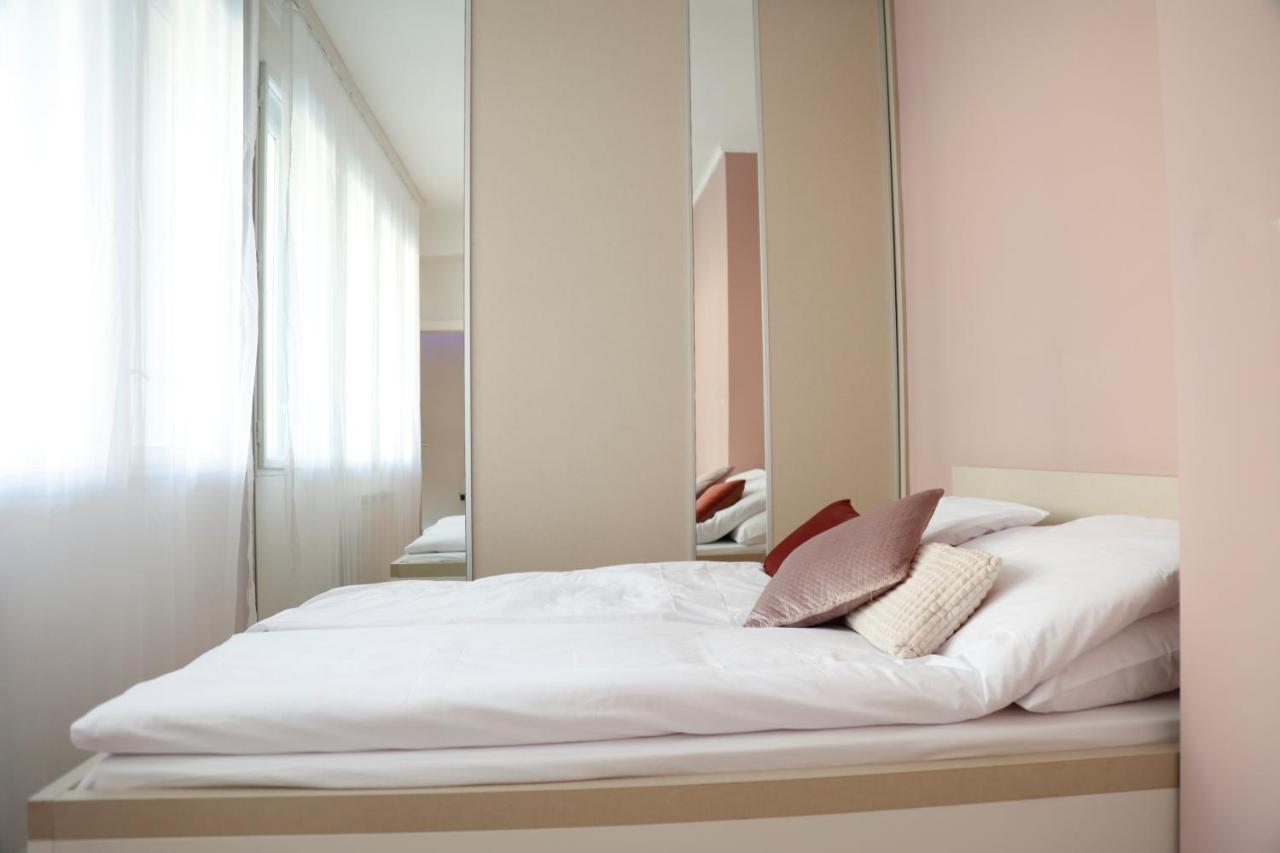 Blue And Rose Cozy - Quiet In The Best Location - Self Check-In - 5Th Floor With Elevator Сараево Экстерьер фото