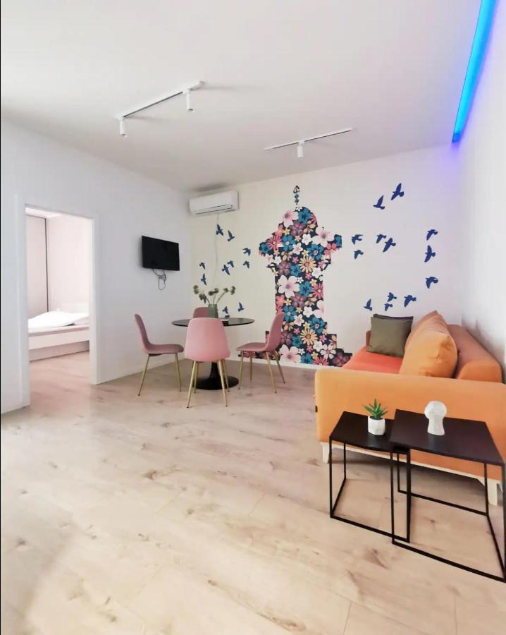 Blue And Rose Cozy - Quiet In The Best Location - Self Check-In - 5Th Floor With Elevator Сараево Экстерьер фото